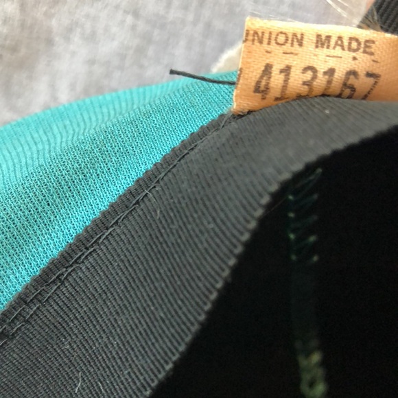 Gorgeous VINTAGE Womens Cloche Gatsby Hat Turquoise and Black - Size XS - Picture 15 of 15